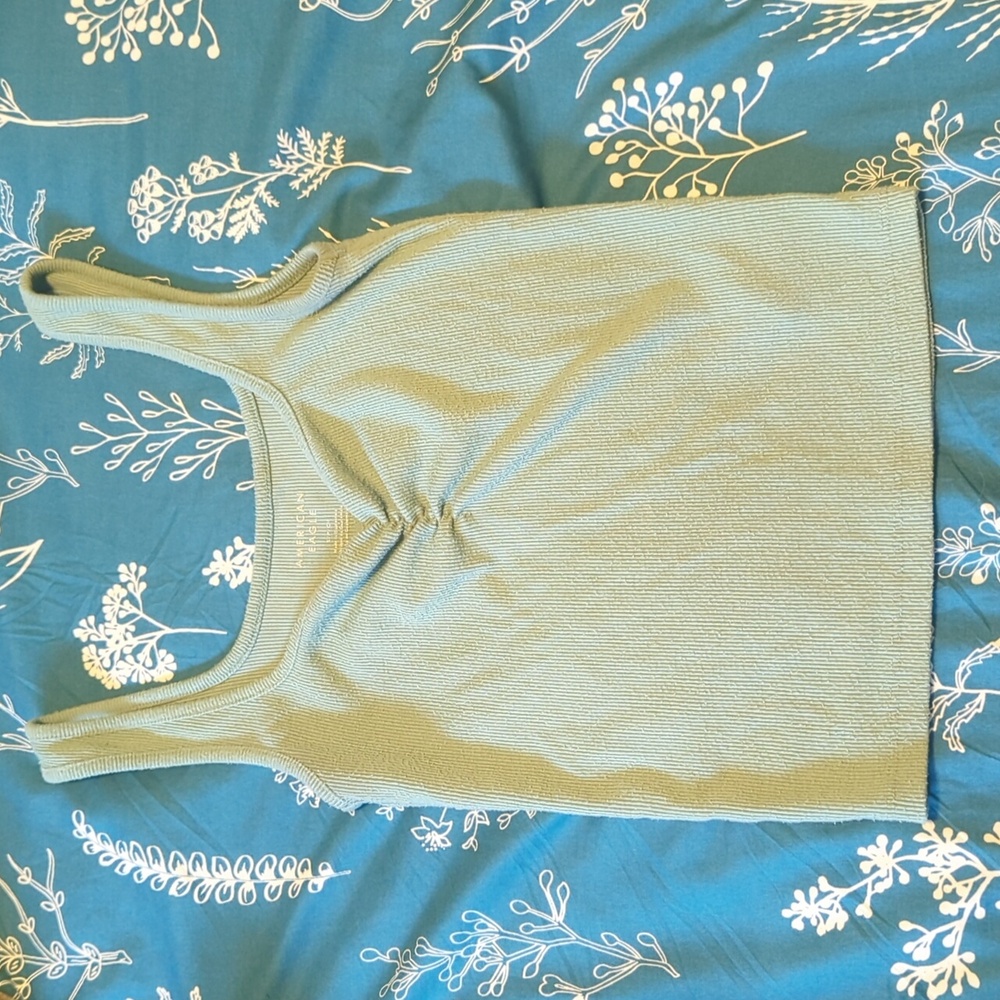 teal cropped tank top